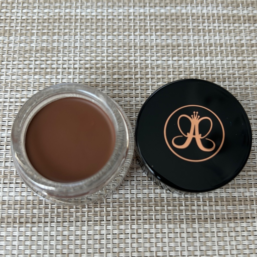 New without box Anastasia of Beverly Hills dipbrow pomade in Auburn - Picture 2 of 3